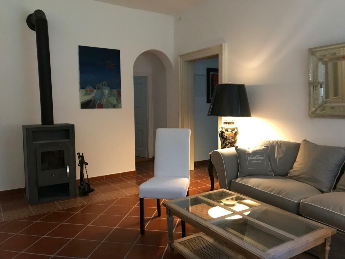 Elegantes Gaesteapartment Verano In Schloss Und Hofgut Langenzell Wiesenbach ภายนอก รูปภาพ